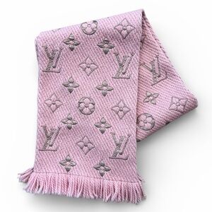 Louis Vuitton Logomania Shine Rose Ballerine Scarf – Wool Silk Blend (With Box)